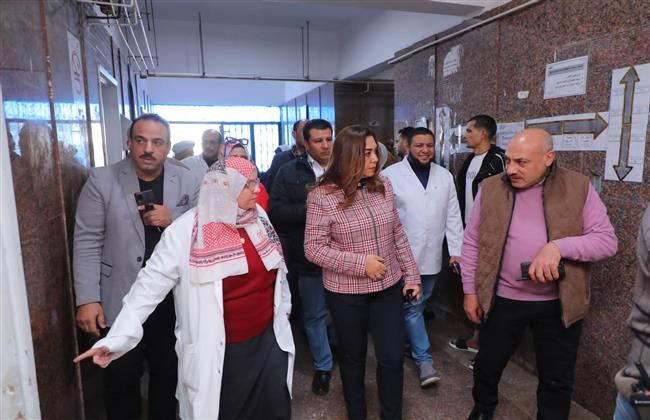 في زيارة مفاجئة.. محافظ دمياط تحيل مسئول "الزرقا المركزي" للتحقيق