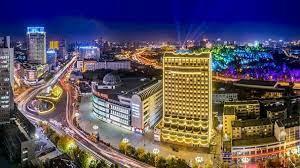 مدينة أورومتشي الصينية تشهد عددا قياسيا من السياح عام 2023