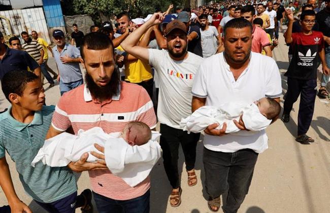 خلال إتصالها بالإسعاف.. الاحتلال يقتل "ليان حمادة" ويحاصر شقيقتها بالدبابات