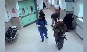  شاهد لحظة اقتحام قوات الاحتلال الإسرائيلي مستشفى في جنين