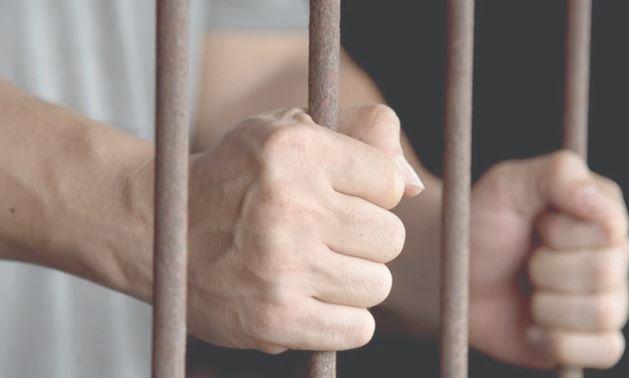 1000 جنيه يضع عاطلا خلف القضبان 7 سنوات.. التفاصيل 