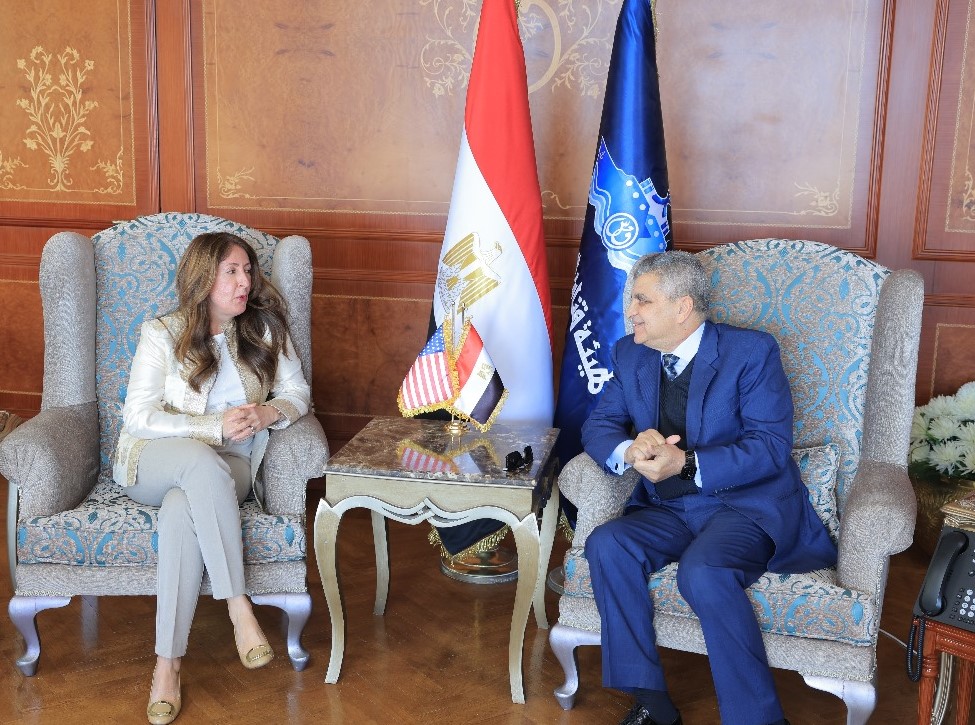 أسامة ربيع يبحث سبل التعاون مع سفيرة الولايات المتحدة الأمريكية بالقاهرة