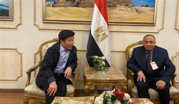 وفد صيني رفيع المستوى يزور المعهد القومي لعلوم البحار