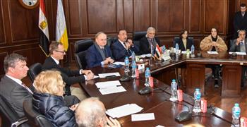   محافظ الإسكندرية يلتقي وفد الاتحاد الأوروبي لمناقشة سبل التعاون بين الطرفين