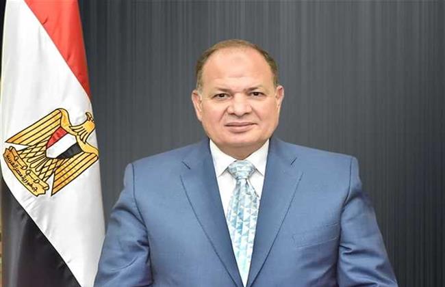 محافظ أسيوط يوجه رؤساء المراكز بتكثيف حملات النظافة بـ ديروط و البداري