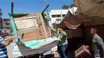 رفع 55 إشغال طريق في مركز كوم حمادة 