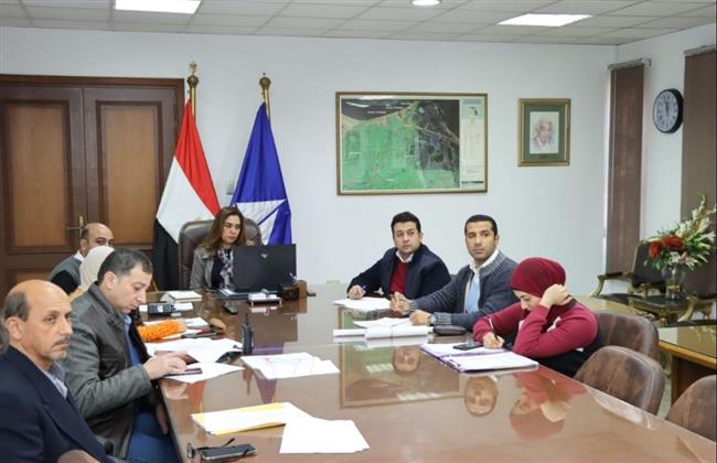 محافظ دمياط تناقش زيادة معدلات الإنتاج بالمزرعة السمكية بالرطمة