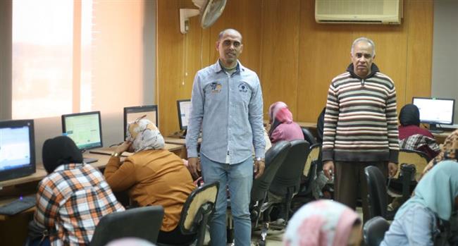 مركز التحول الرقمي بجامعة جنوب الوادي يجري اختبارات لـ 122 باحثا