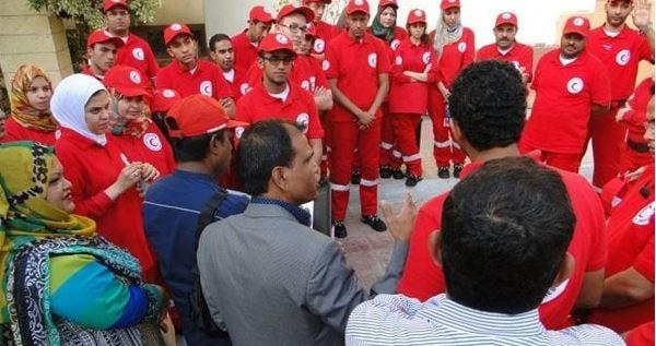 محمود أبوعطا: إقامة معسكر إغاثة بالتعاون مع الهلال الأحمر المصرى فى خان يونس