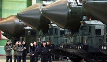   استعدادا لمواجهة عسكرية.. كيم يوجّه بزيادة إنتاج منصات الصواريخ البالستية 