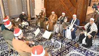   الأوقاف تعقد جلسة مقرأة كبار القراء المسجدية بالحسين
