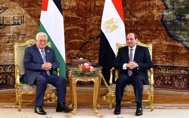 الرئيس الفلسطيني يصل القاهرة في زيارة رسمية