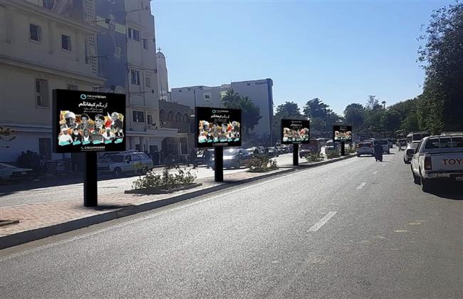 مشاهير أسوانية يوجهون تحية "أزيكم كيفانكم" على اللوحات الإعلانية بالشوارع
