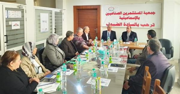 وزارة العمل تنظم زيارة للمنطقة الحرة العامة الاستثمارية بالاسماعيلية