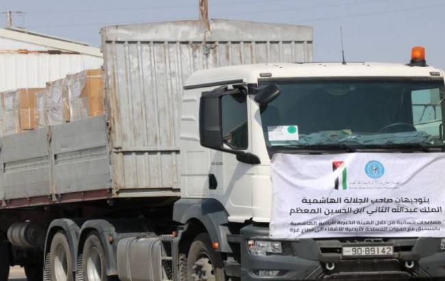 الأردن يسير قافلة مساعدات إغاثية مكونة من 46 شاحنة إلى غزة