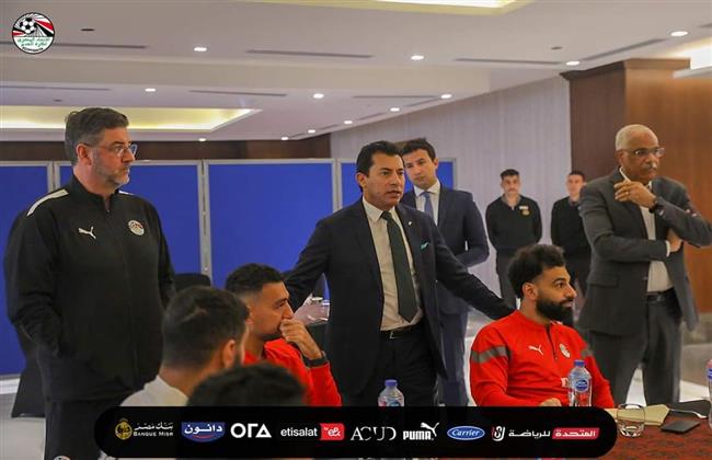 أمم إفريقيا 2023.. وزير الرياضة يزور معسكر المنتخب قبل السفر لـ كوت ديفوار