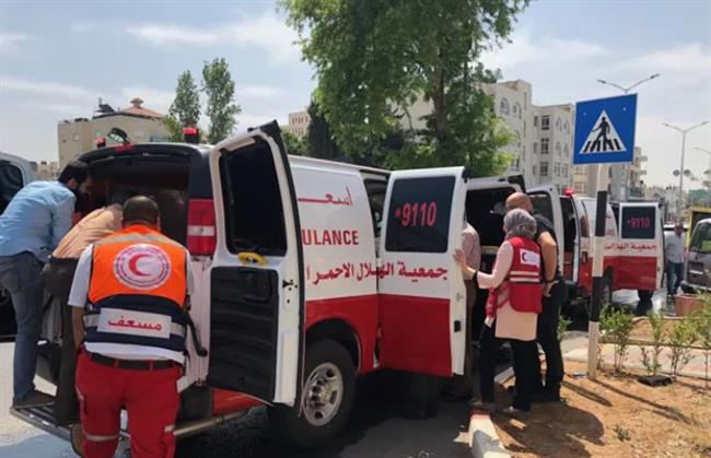 الهلال الأحمر الفلسطيني : الاحتلال الإسرائيلي يستهدف طواقمنا الطبية في غزة