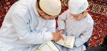 كيف نرسخ عبودية الله في قلوب الأبناء الصغار؟