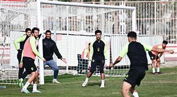 تدريبات فنية للاعبي الزمالك على هامش مران اليوم