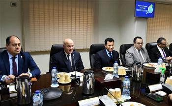 وزير الشباب يتابع مع رئيس معهد التخطيط مشروع حساب مساهمة الرياضة في الناتج المحلي