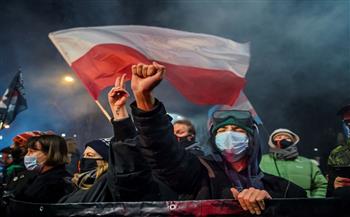   الآلاف يحتشدون في بولندا للمطالبة بتوفير دعم عسكري ومالي لـ أوكرانيا