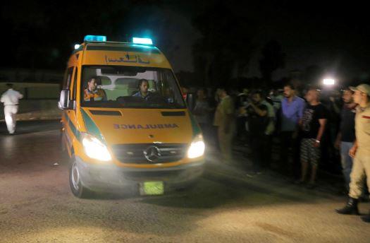 إصابة شخص صدمته سيارة أثناء عبوره للطريق فى الحوامدية