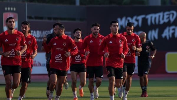 الأهلي يواصل تدريباته استعدادًا لـ السوبر المصري