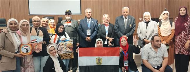 معرض للأعمال الفنية لطلاب جامعة القاهرة عن حرب أكتوبر 