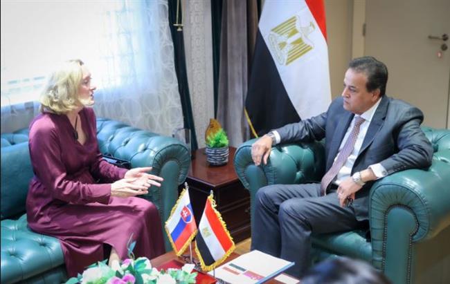 وزير الصحة يستقبل سفيرة سلوفاكيا لبحث سبل التعاون