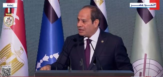 السيسي: الشعب المصري قدم مثالا يحتذى به في مساندة جيشه بحرب أكتوبر