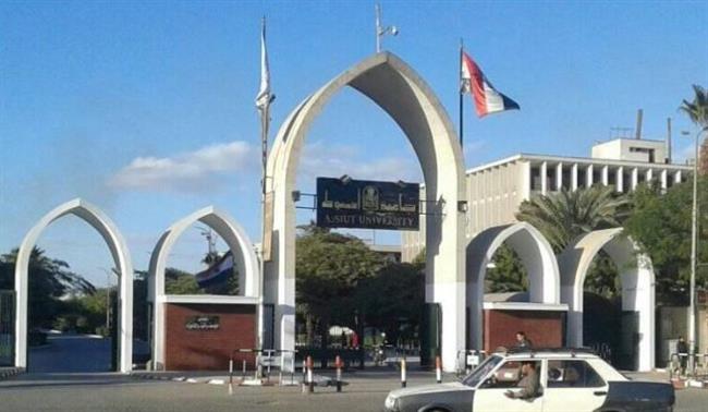 "هنا في حياة".. معرض فني تنظمه فنون جميلة أسيوط
