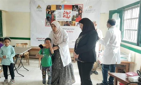 ضمن مبادرة "بداية".. جامعة بنها تنظم قافلة طبية متخصصة فى أمراض العيون