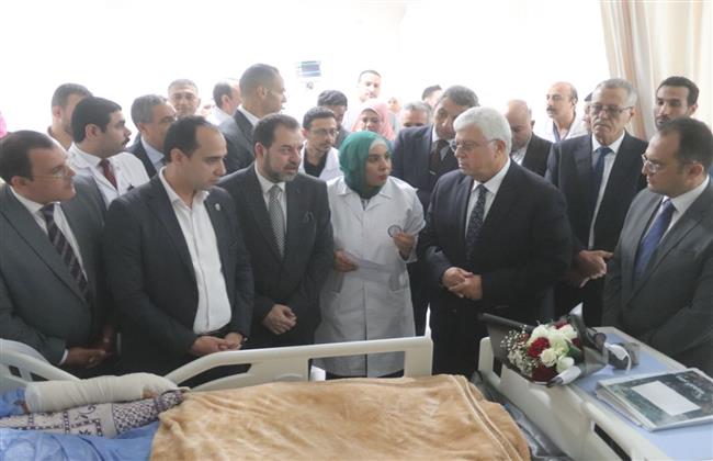 وزير التعليم العالي ومحافظ السويس يزوران طلاب جامعة الجلالة المُصابين