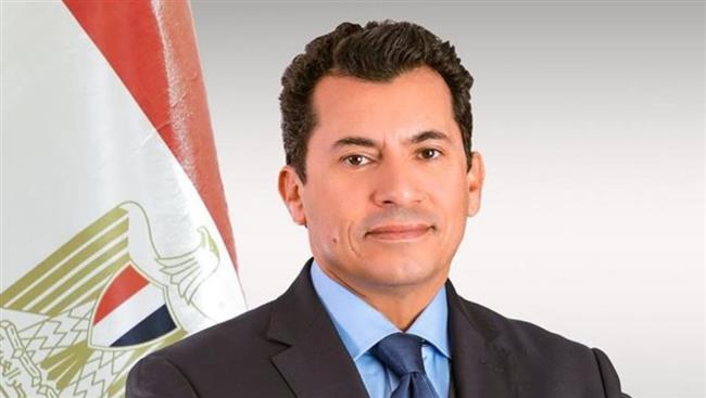 وزير الشباب والرياضة يهنئ الأهلي بذهبية إفريقيا لليد