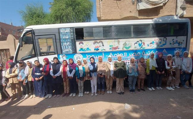 محافظ أسيوط يؤكد تواصل تنظيم فعاليات مكتبة مصر العامة