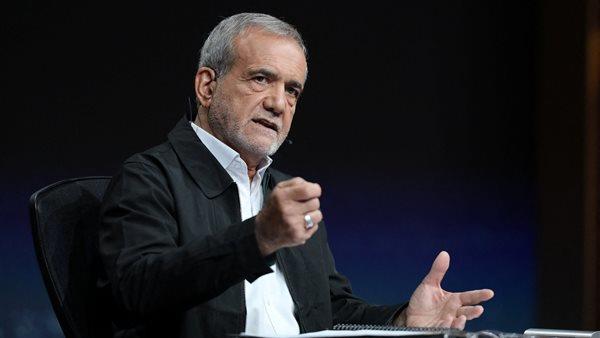 الرئيس الإيراني: لا نسعى للحرب لكننا سنقف بحزم ضد أي تهديد