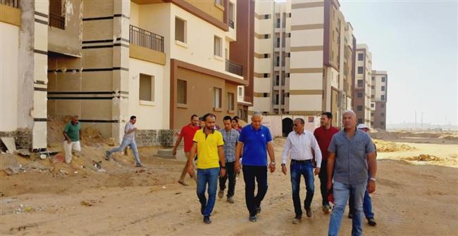 رئيس جهاز مدينة بدر يتفقد المرحلة الثالثة لسكن موظفي العاصمة الإدارية والإسكان المتميز