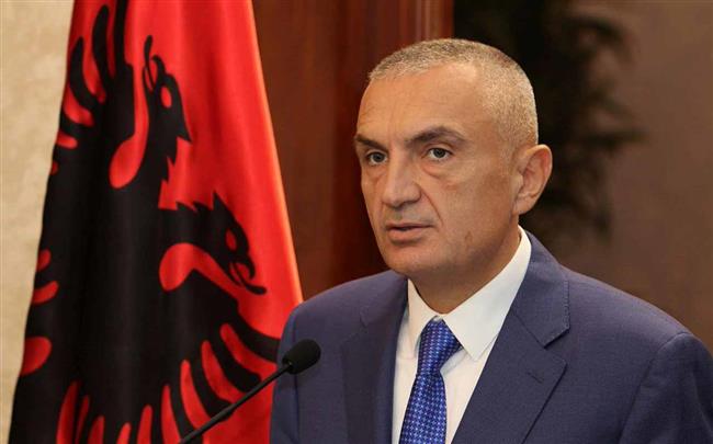 اعتقال الرئيس السابق لـ ألبانيا في تهم فساد