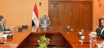 وزير الري يبحث موقف مشروع "تحديث تقنيات الري لتحسين سبل عيش المزارعين"