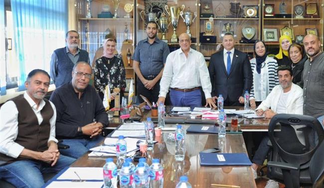 قائمة طارق الحسيني تتقدم بأوراق ترشحها لانتخابات اتحاد السلاح