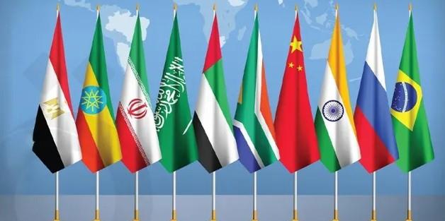 كاتب صحفي: قدرات "بريكس" تحتاج إلى ترشيد للتأثير فى صنع القرار العالمى  
