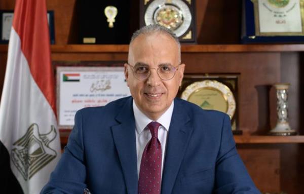 وزير الري يتابع مشروع إنشاء مجموعة قناطر ديروط الجديدة