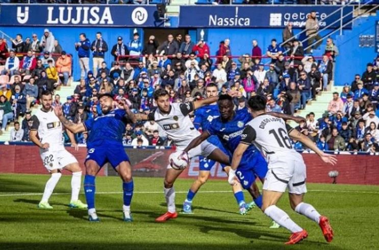 الدوري الإسباني .. خيتافي يتعادل مع فالنسيا 1-1