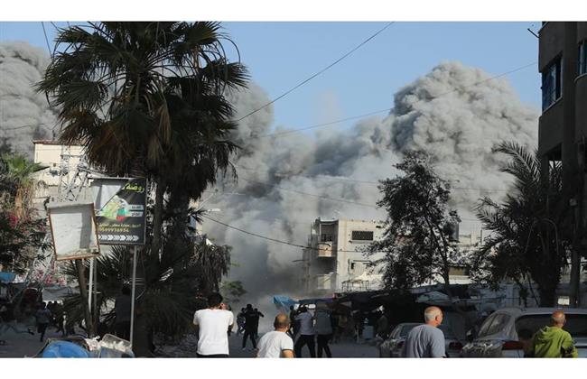 استشهاد وإصابة 33 فلسطينيا بالنصيرات وغزة منذ الفجر