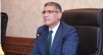 محافظ الجيزة: الكشف على 2517 مواطنا بقافلة علاجية في إحدى قرى "الصف"