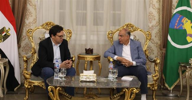 محافظ المنيا يستقبل وزير الثقافة ويتفقدان أعمال تجديد ورفع كفاءة المسرح الرئيسي 