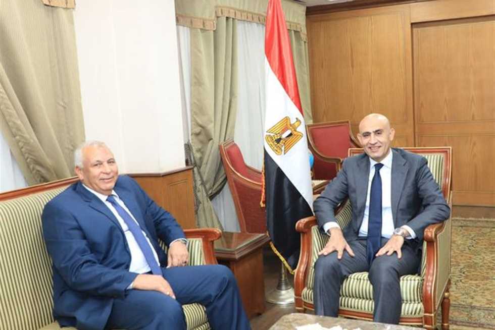 وزير التعليم ومحافظ الوادي الجديد يبحثان تطوير العملية التعليمية