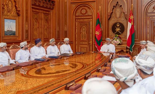 هيثم بن طارق: ملف تشغيل الباحثين عن عمل من الأولويات العمانية.. صور