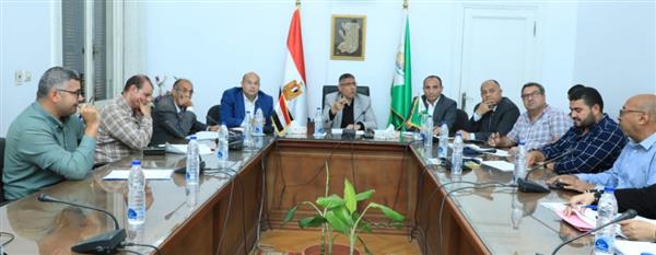 محافظ الجيزة يواصل لقاءاته الدورية لبحث طلبات وشكاوى المواطنين والعمل على حلها