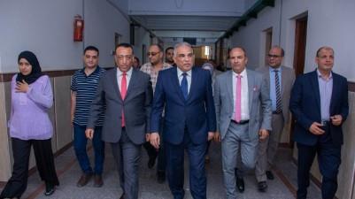 الدكتور محمد حسين: يتقدم بالشكر لعميد كلية الآداب على جهده في انتظام العملية التعليمية 